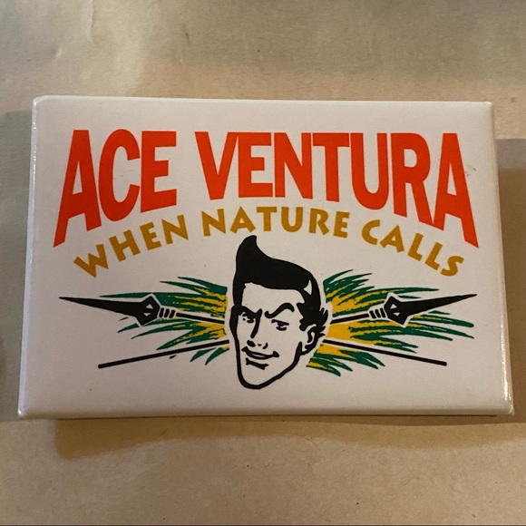 Ace Ventura pin - Picture 1 of 2